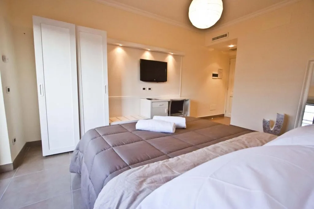 Room, B&B Roof Garden Zaccardi, Rome
