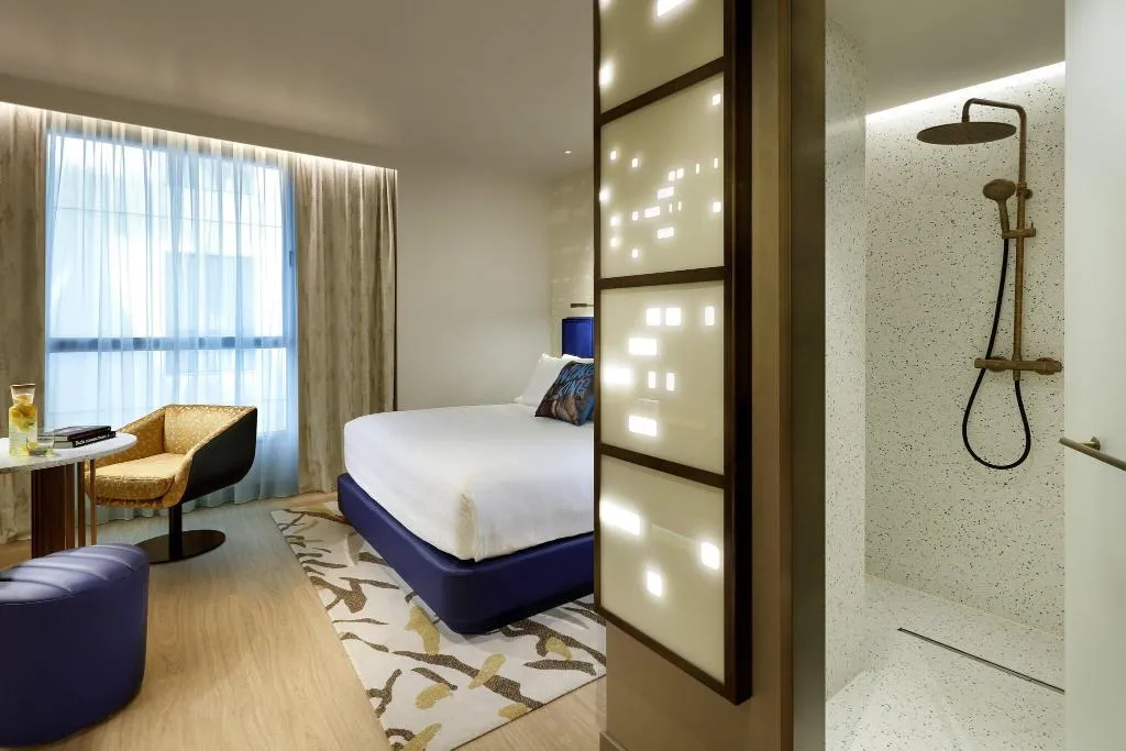 Room, Hard Rock Hotel Madrid, Madrid