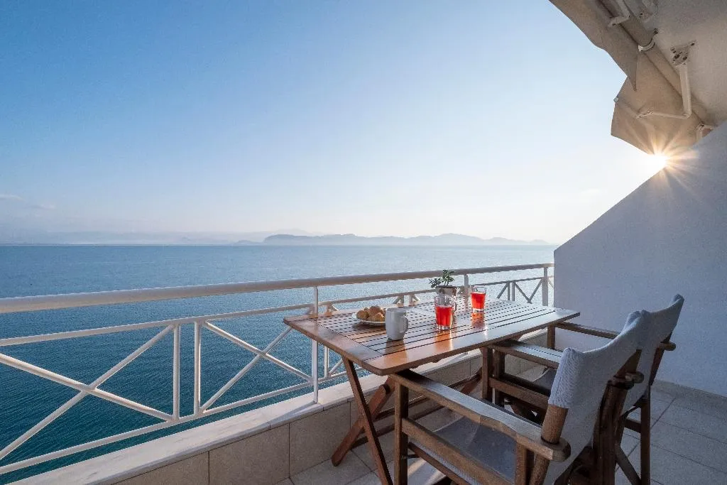 APARTMENT SEA VIEW Room, Meli Apartments & Villas, Kalamata