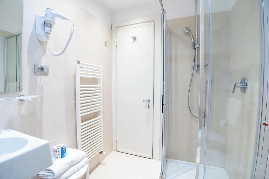 DOUBLE KING SIZE BED Room, Hotel Como, Milan