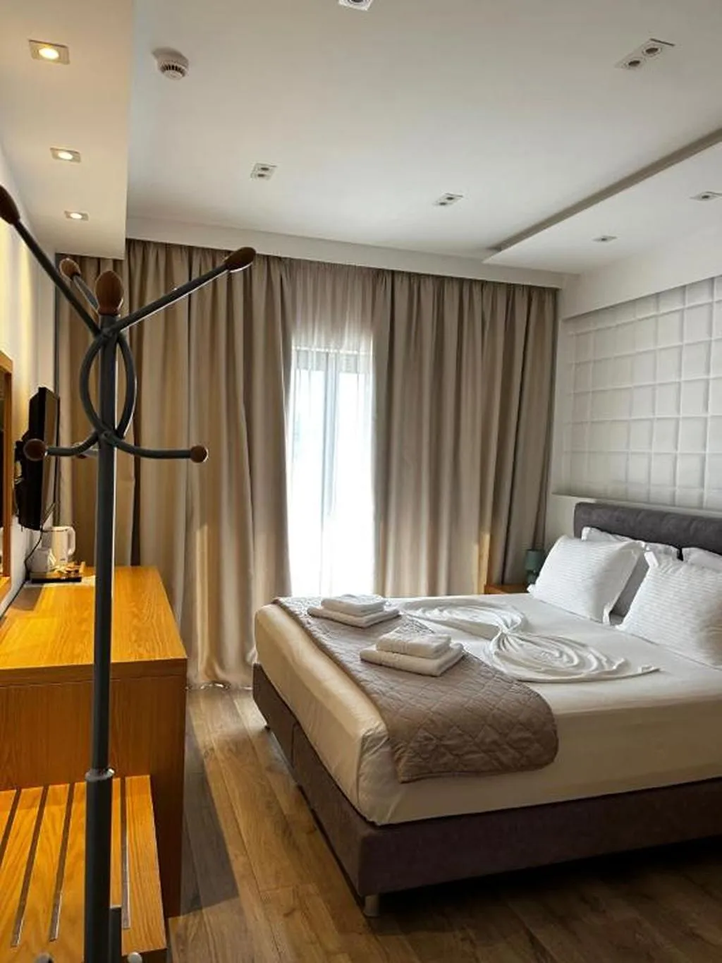 DOUBLE DELUXE SEA VIEW Room, Hotel Vola, Southern Albania