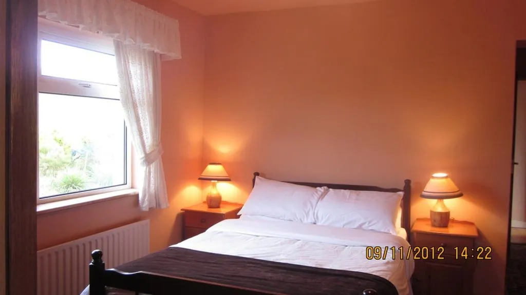 Room, Seafield Farmhouse, Cork