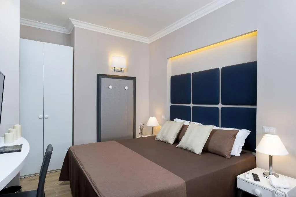 Room, Vico Rooms And Terrace, Rome