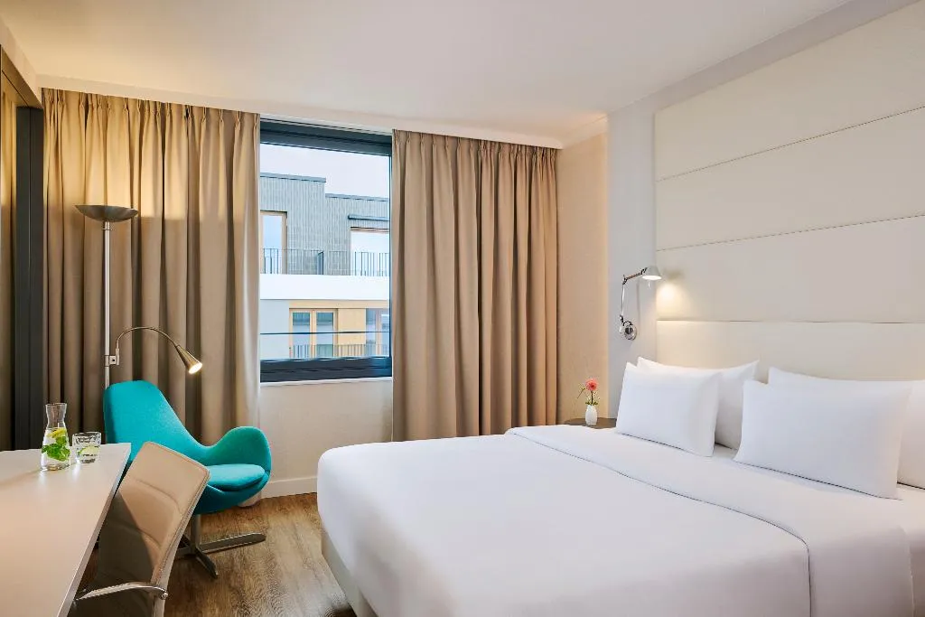 DOUBLE STANDARD Room, NH Berlin Alexanderplatz, Berlin