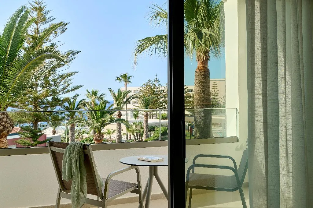 BUNGALOW SEA VIEW Room, Iberostar Waves Creta Panorama & Mare, Crete