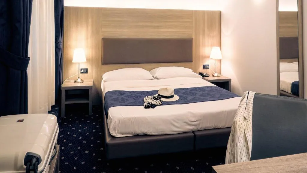 Double or Twin TWO BEDS Room, Roberta, Venice