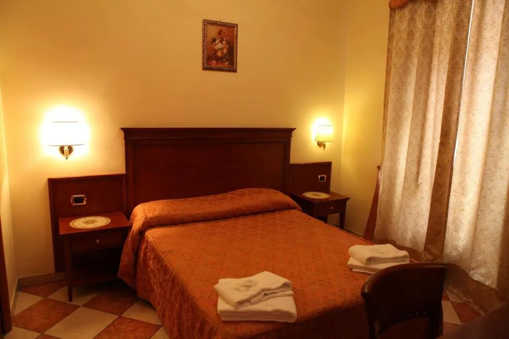 Room, Elegance, Naples