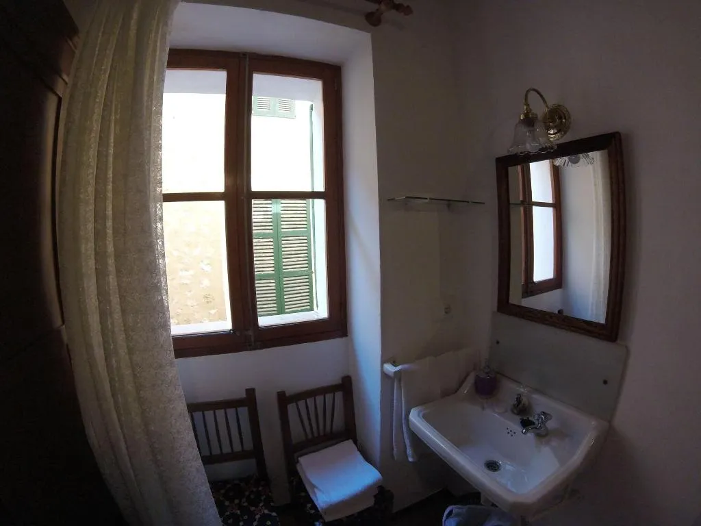 Room, Hostal Casa Margarita, Majorca