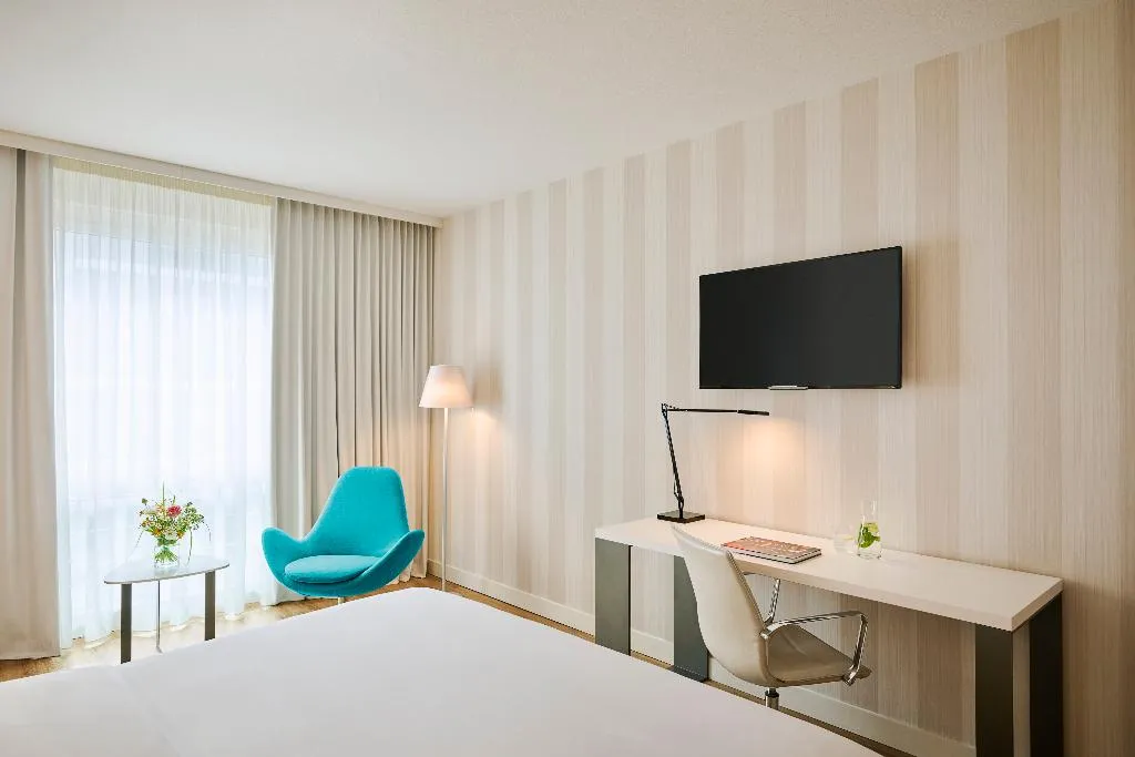DOUBLE SUPERIOR Room, NH Berlin Alexanderplatz, Berlin