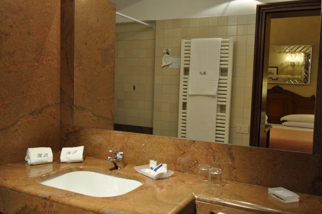 DOUBLE SUPERIOR WITH TERRACE Room, Hotel Bisanzio, Venice