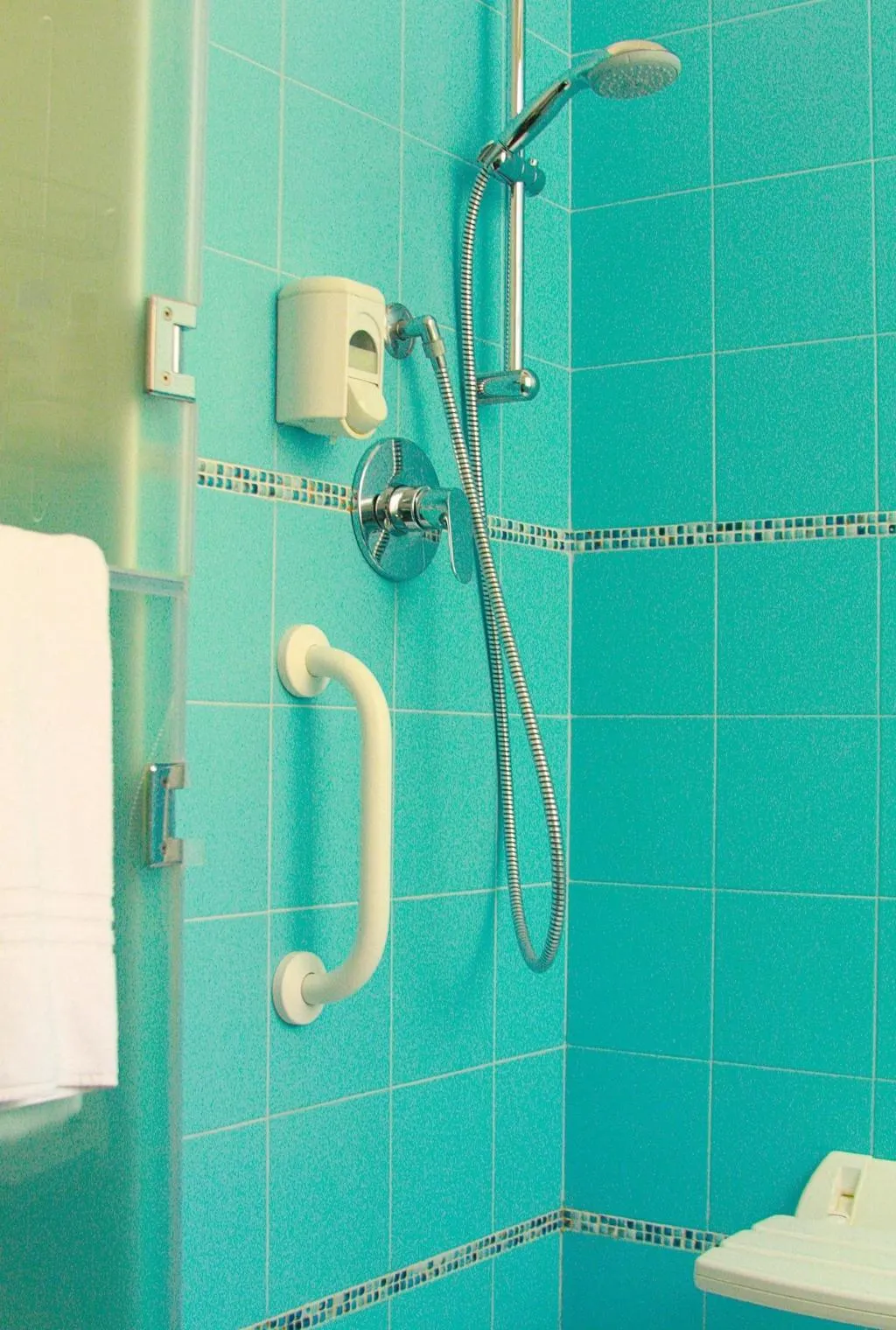 Room, City-in-hostel-B&B, Catania