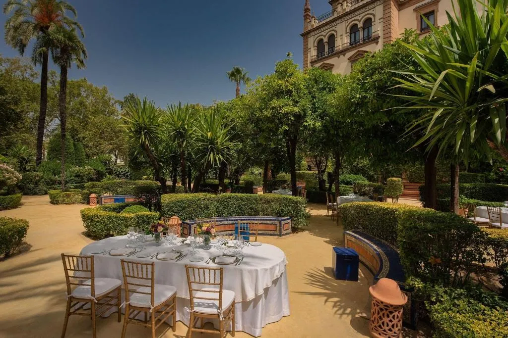 Conferences, Alfonso XIII, Seville