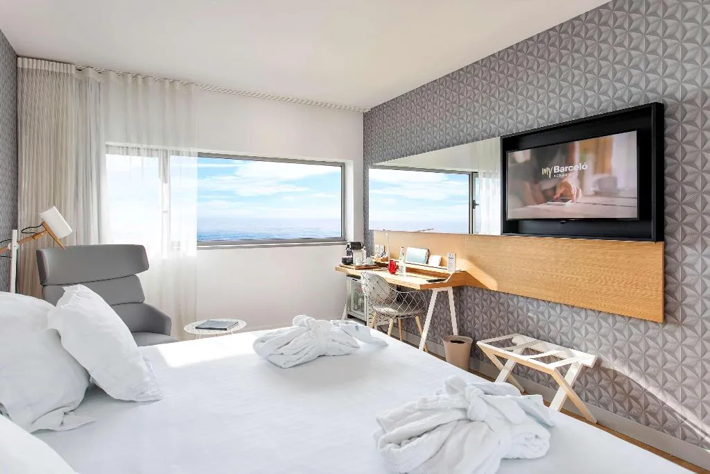 Double or Twin DELUXE PREMIUM Room, Occidental Atenea Mar, Barcelona