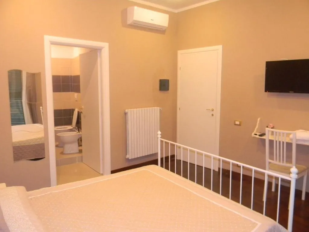 Room, Morgagni House, Rome