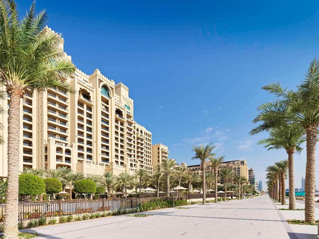 Sports and Entertainment, Fairmont The Palm, Dubai