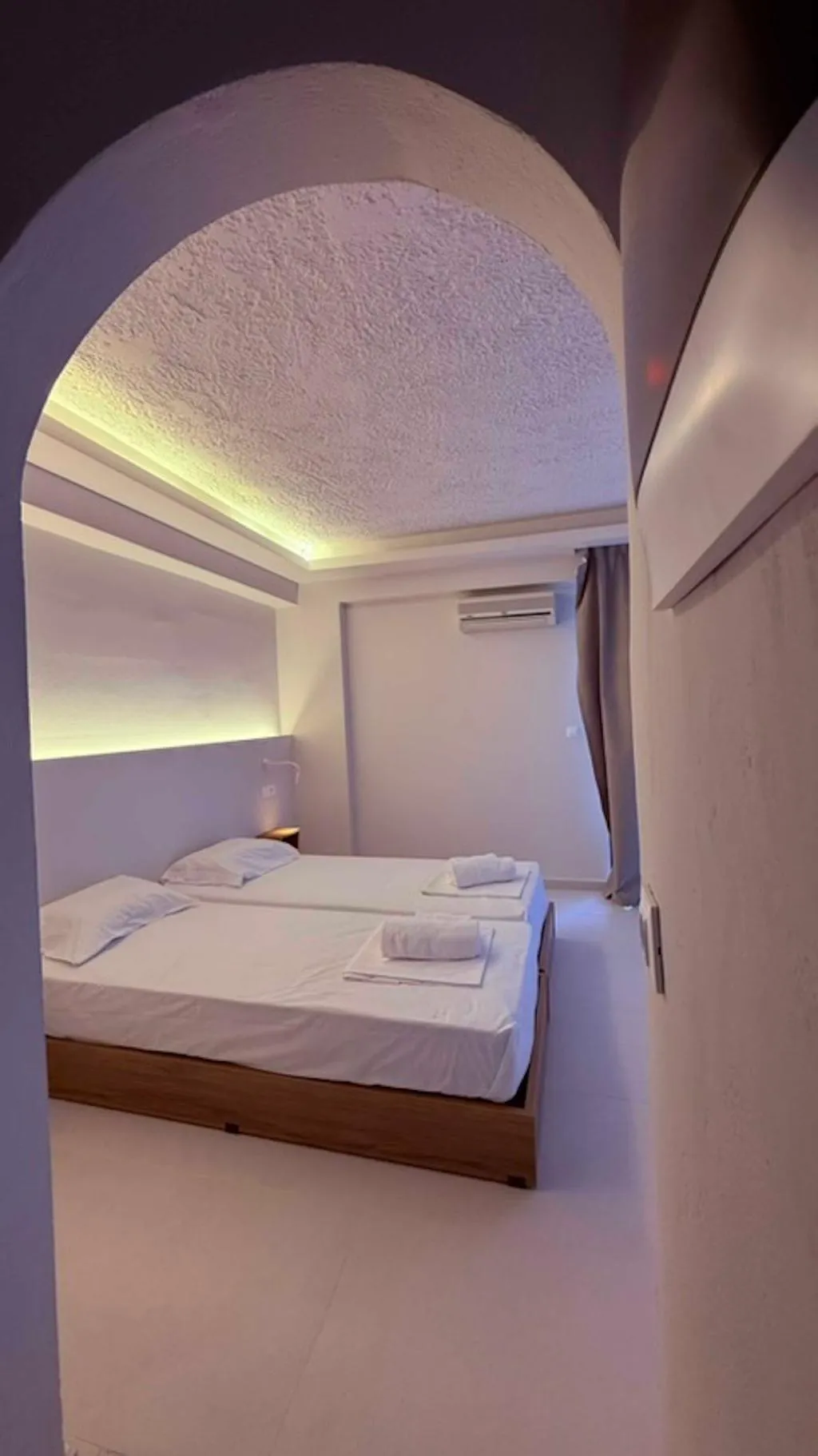 DOUBLE DELUXE Room, Nikos BnB, Rhodes