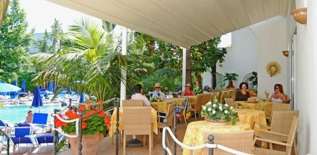 Terrace, Terme Floridiana, Naples