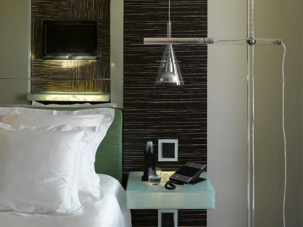 DOUBLE DELUXE Room, Romeo, Naples