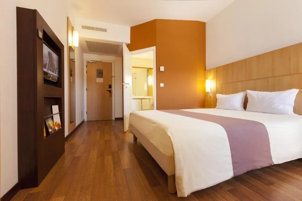 DOUBLE STANDARD Room, Ibis Tunis, Tunisia