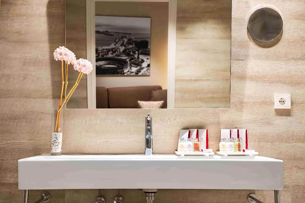 TRIPLE STANDARD Room, Salles Hotel Malaga Centro, Costa Del Sol