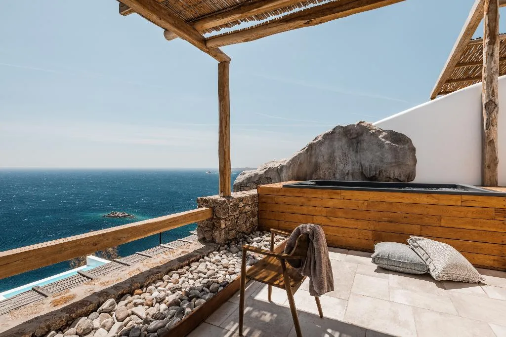 SUITE KING BED WITH JACUZZI Room, Alissachni Mykonos, Mykonos