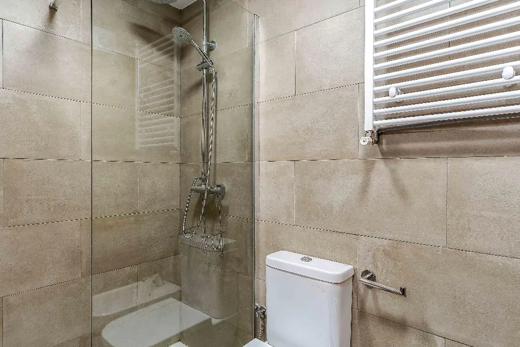 APARTMENT CAPACITY 4 Room, Aparthotel Bertran, Barcelona