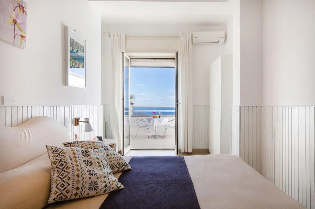Room, Mini Hotel, Naples