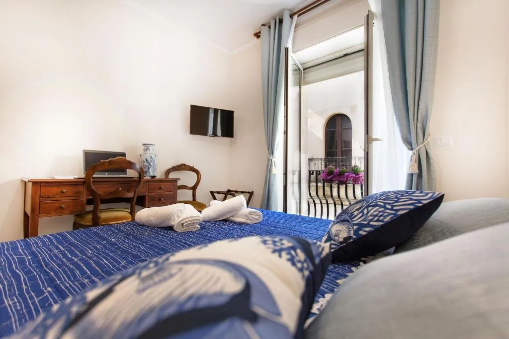 Room, B&B Veronica's, Taormina