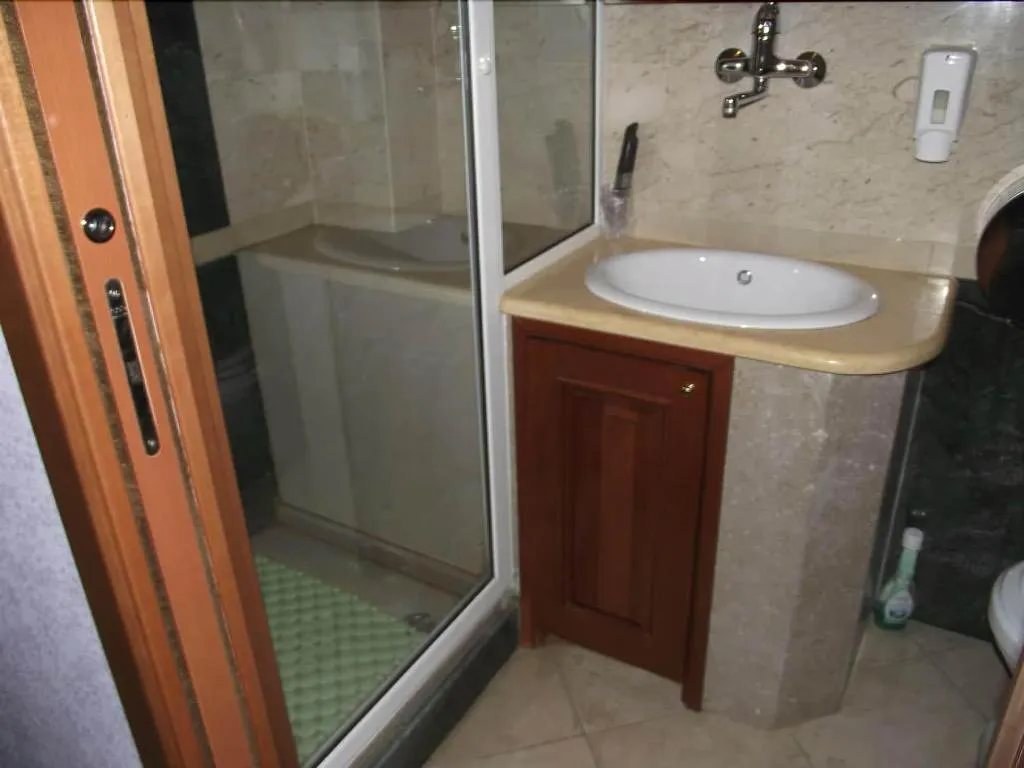 Room, Stranamore, Rome