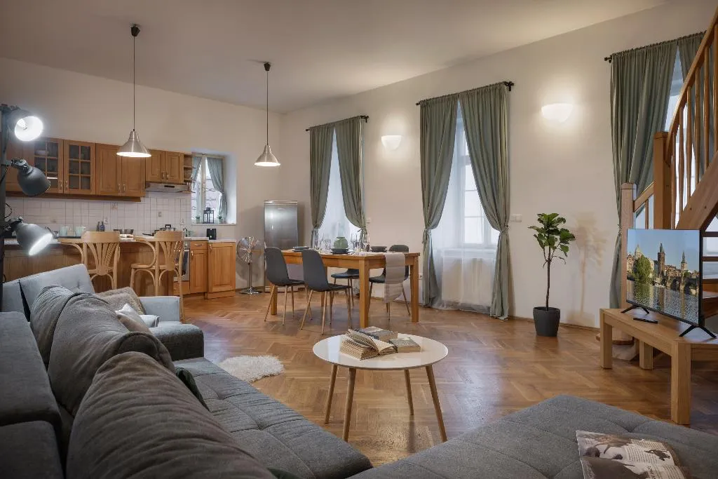 APARTMENT DUPLEX Room, Boutique Apartments White Swan, Prague