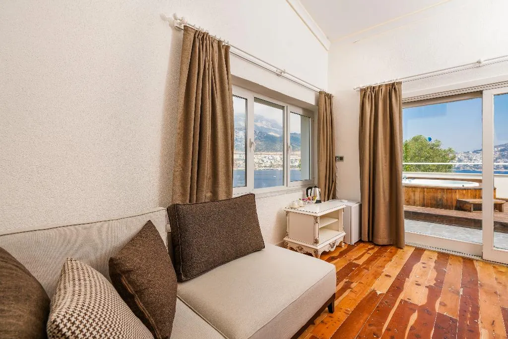 SUITE WITH JACUZZI Room, Likya Gardens Hotel, Dalaman