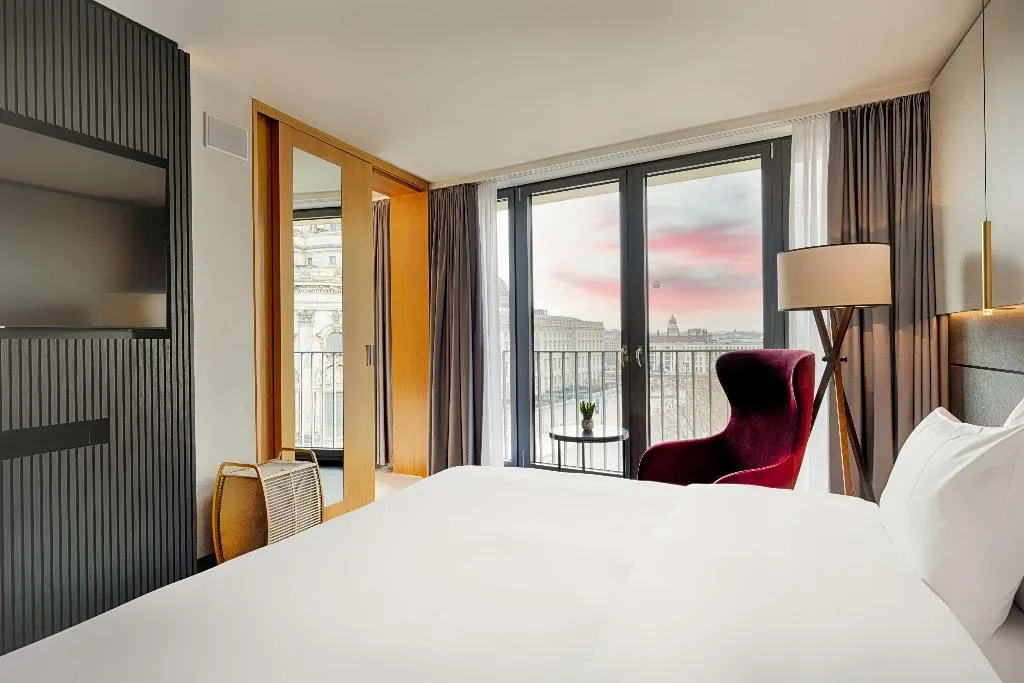 Room, Radisson Collection Hotel, Berlin, Berlin