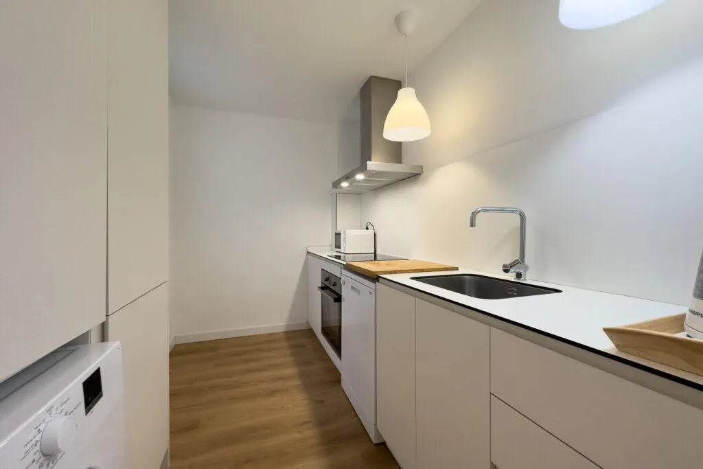 APARTMENT FOUR BEDROOMS Room, Ainb Barcelona Sants Apartments, Barcelona