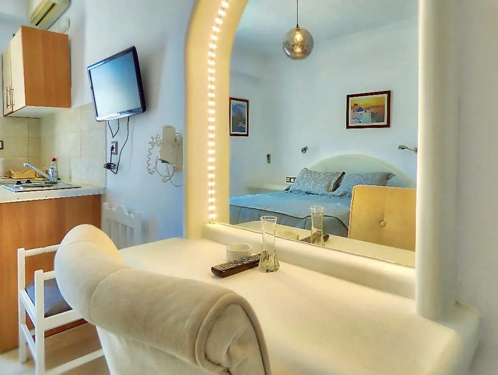 SINGLE STANDARD Room, Avraki, Santorini