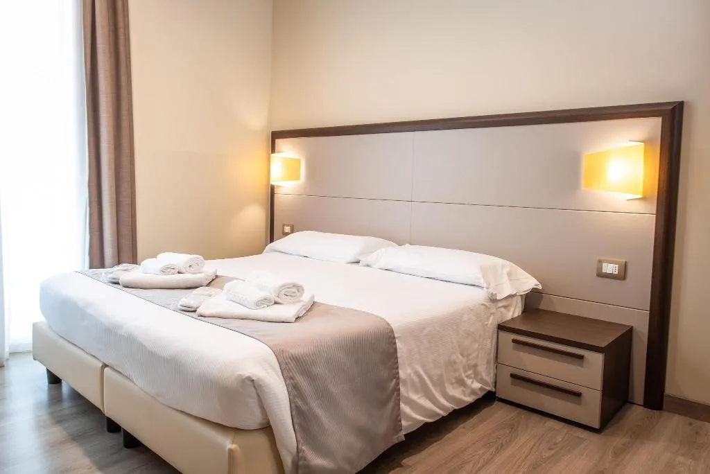Room, Hotel Rosa, Milan