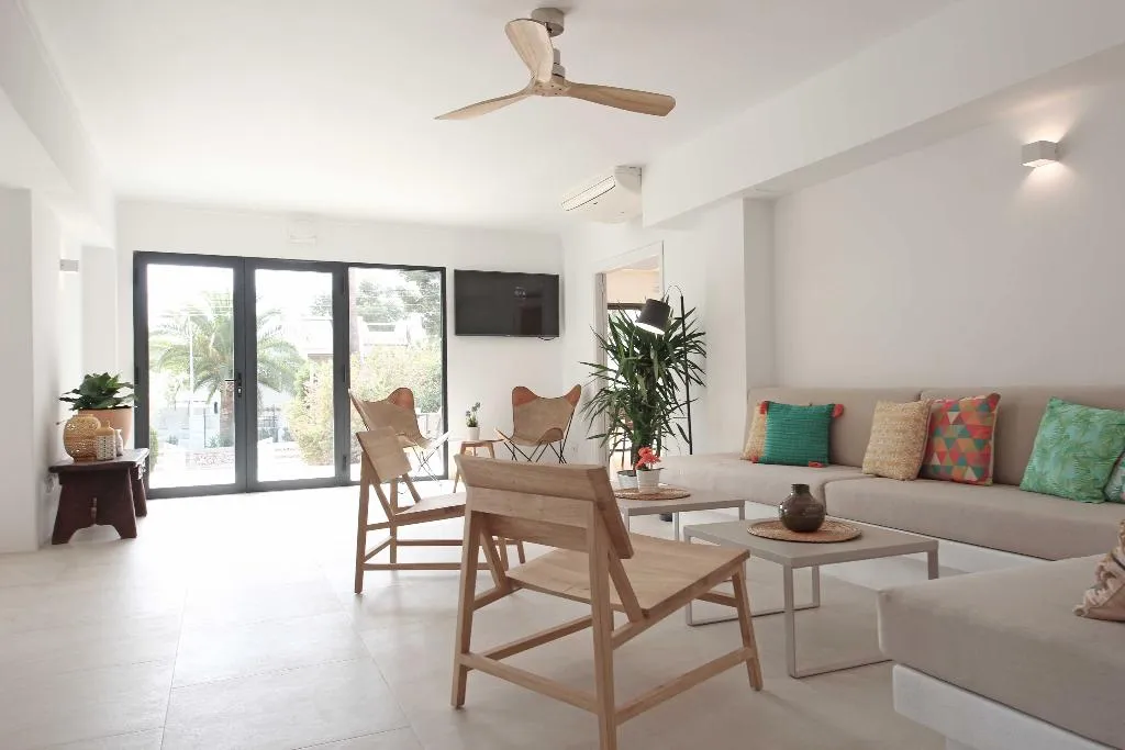 Lobby, Niu d'Aus, Majorca