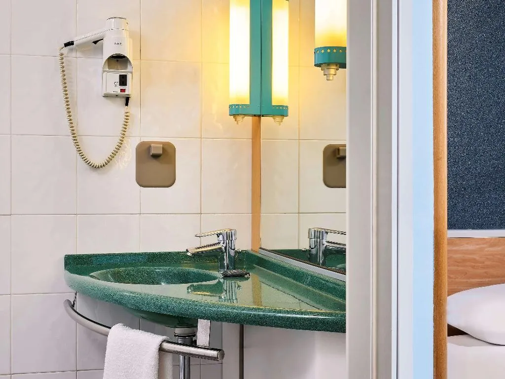 DOUBLE WITH DOUBLE BED Room, ibis Firenze Prato Est, Florence