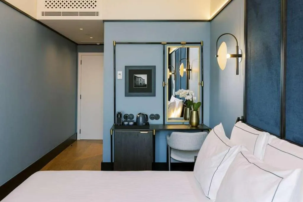 Room, The Editory Riverside Santa Apolonia Hotel, Lisbon