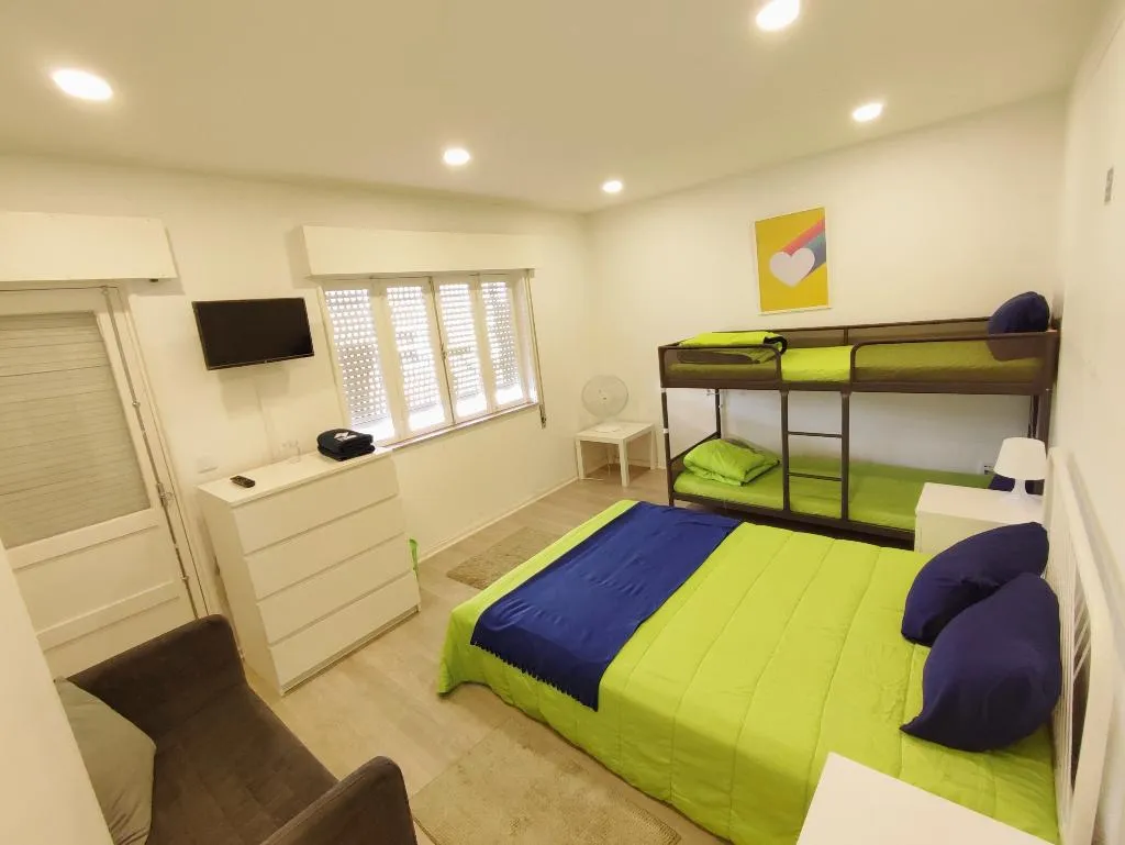 FAMILY ROOM STANDARD Room, Theorynomad Rooms Al Braga, Porto