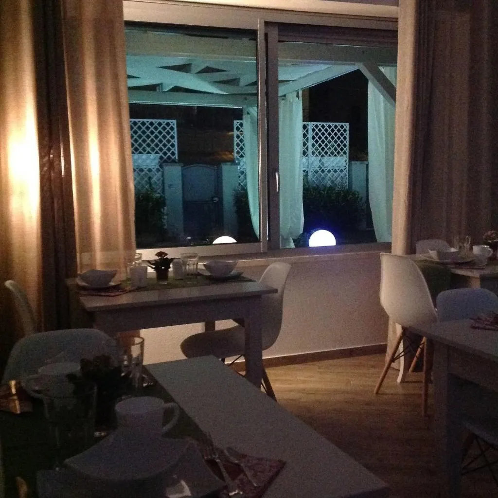 Restaurant, City Garden Guest House, Olbia