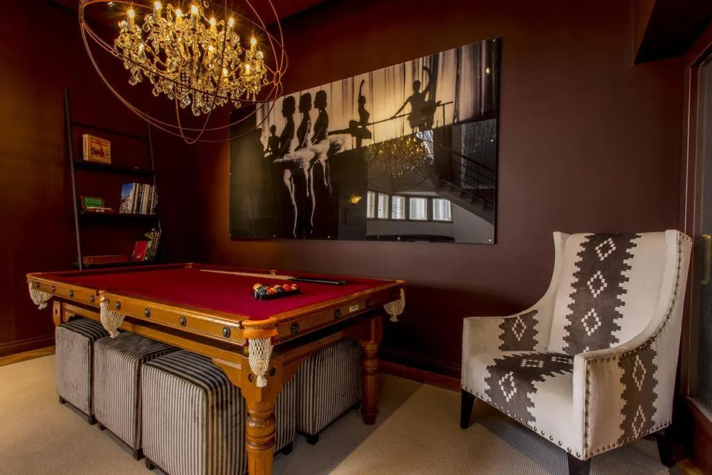 Sports and Entertainment, Hotel St Petersbourg, Tallinn