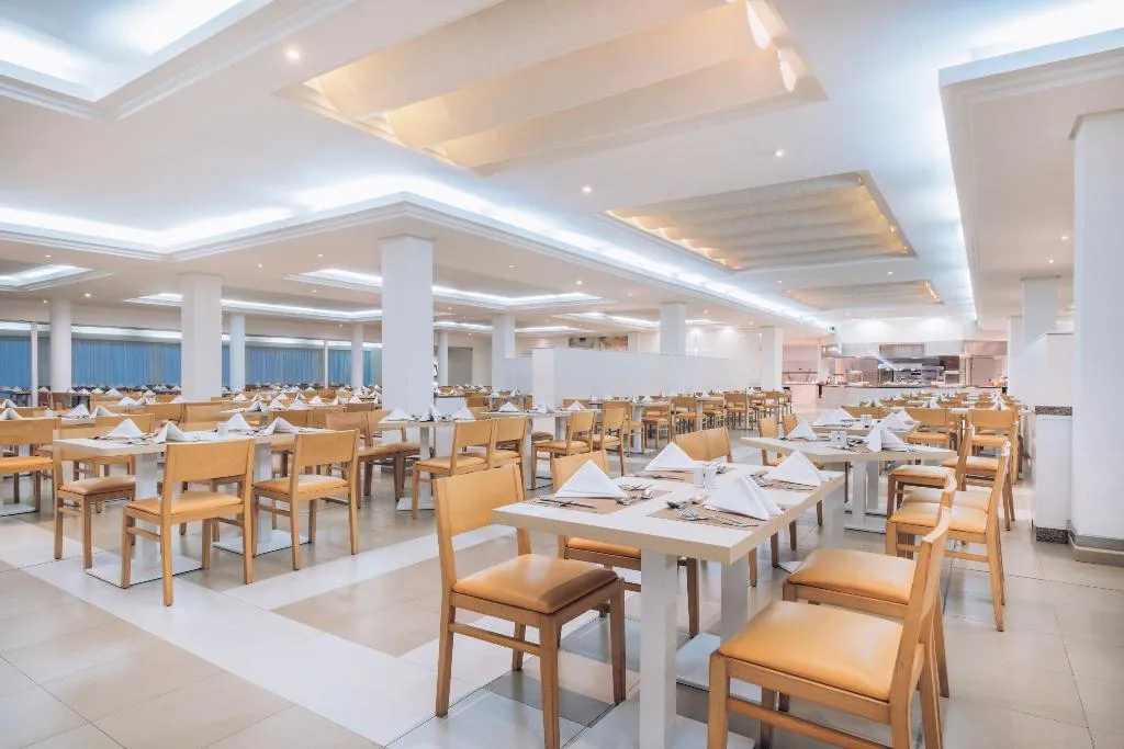 Restaurant, Iberostar Waves Club Cala Barca, Majorca