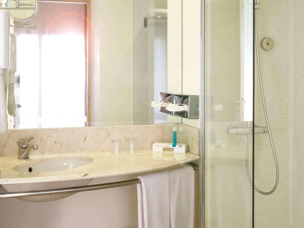 TWIN SUPERIOR Room, Novotel Cairo 6th Of October, Cairo