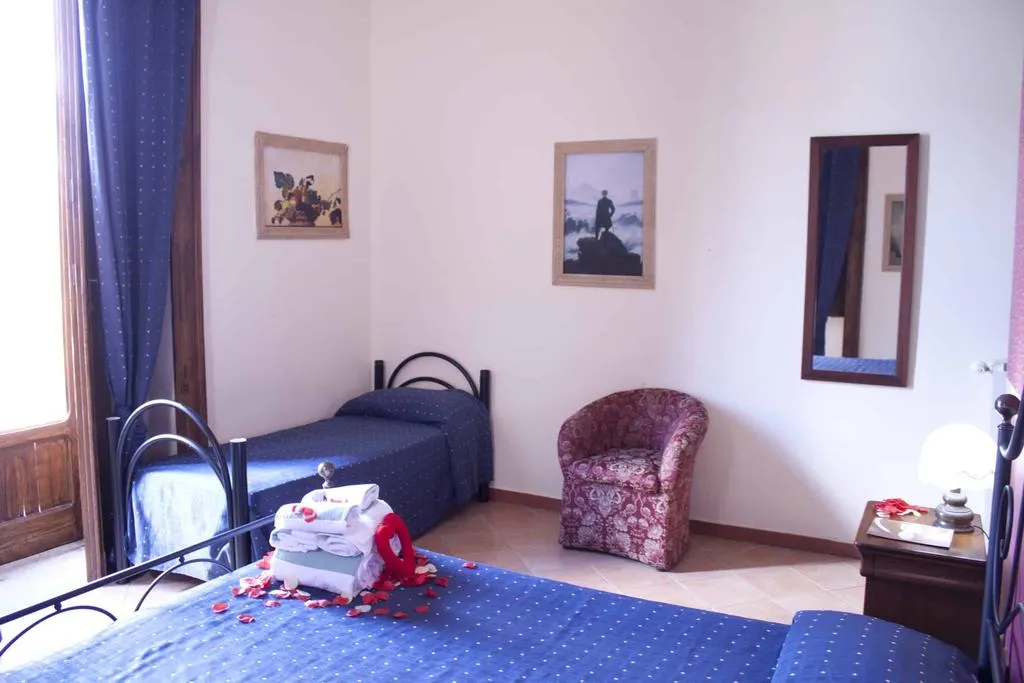 TRIPLE STANDARD Room, Hotel Ristorante Novecento, Naples