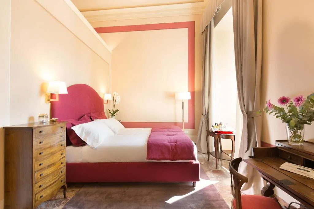Room, Cerretani Palace Luxury B&B, Florence