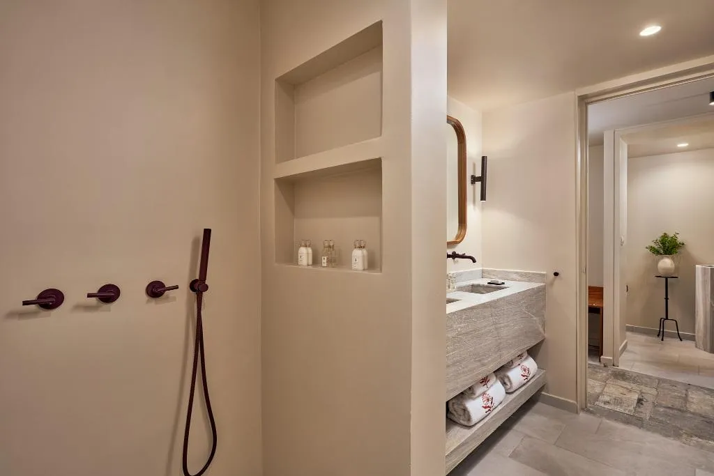 SUITE DELUXE GARDEN VIEW Room, Mykonos Theoxenia, a Member of Design Hotels, Mykonos