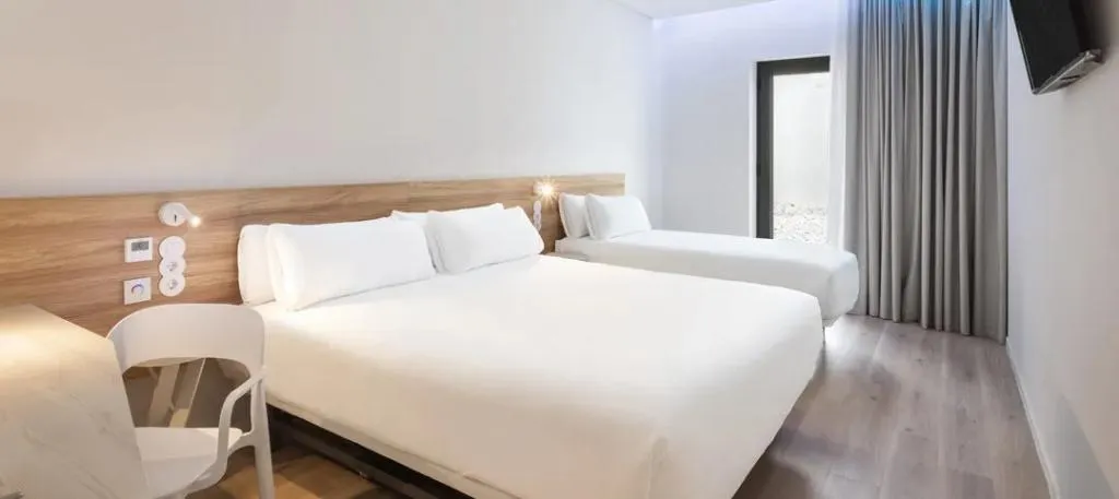 TRIPLE STANDARD Room, B&B Hotel Olhão Algarve, Algarve