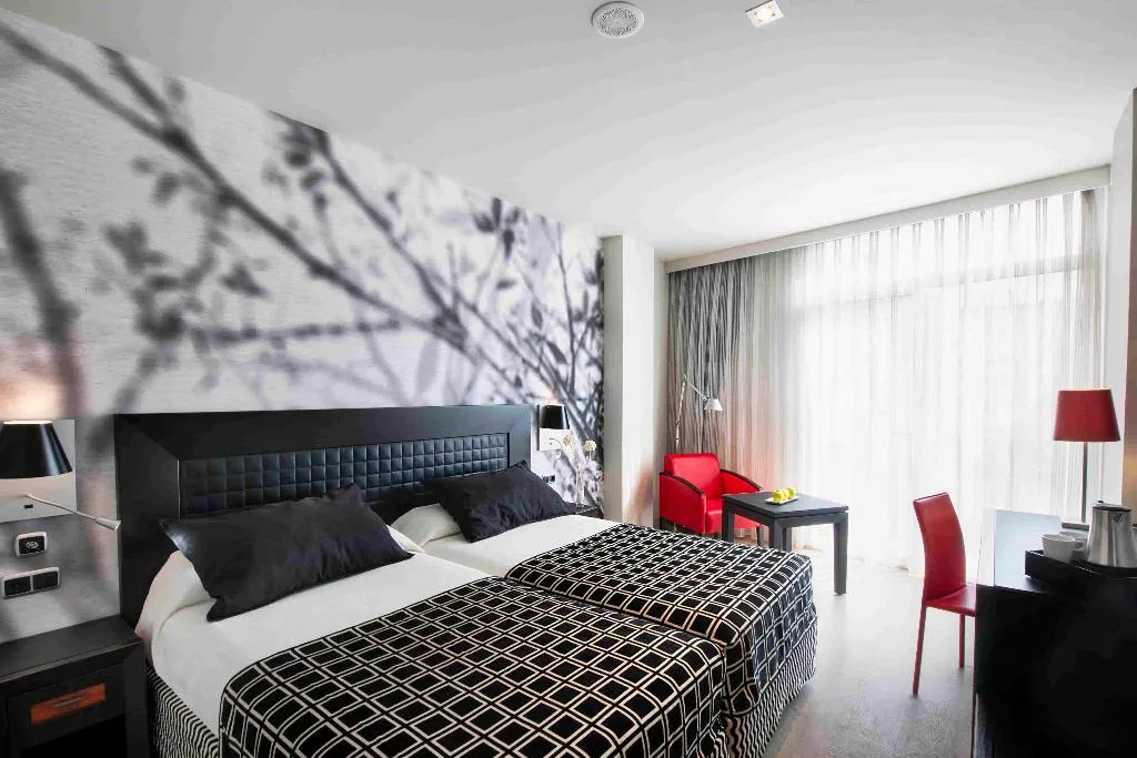 DOUBLE SINGLE USE PREMIUM Room, Salles Hotel Malaga Centro, Costa Del Sol