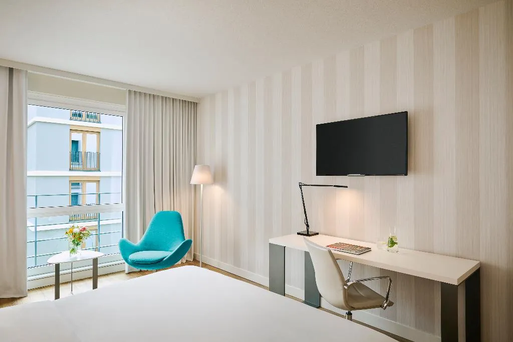 DOUBLE SUPERIOR Room, NH Berlin Alexanderplatz, Berlin