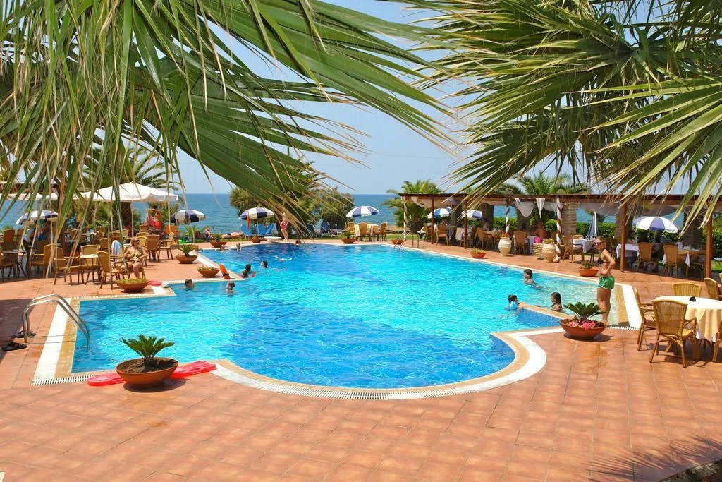 Pool, Oasis, Athens
